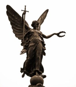 Резолюция, как решительный призыв к защите основных прав и борьбе с экстремизмом!