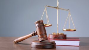 1. Cine îi va judeca pe membrii Curții Constituționale?